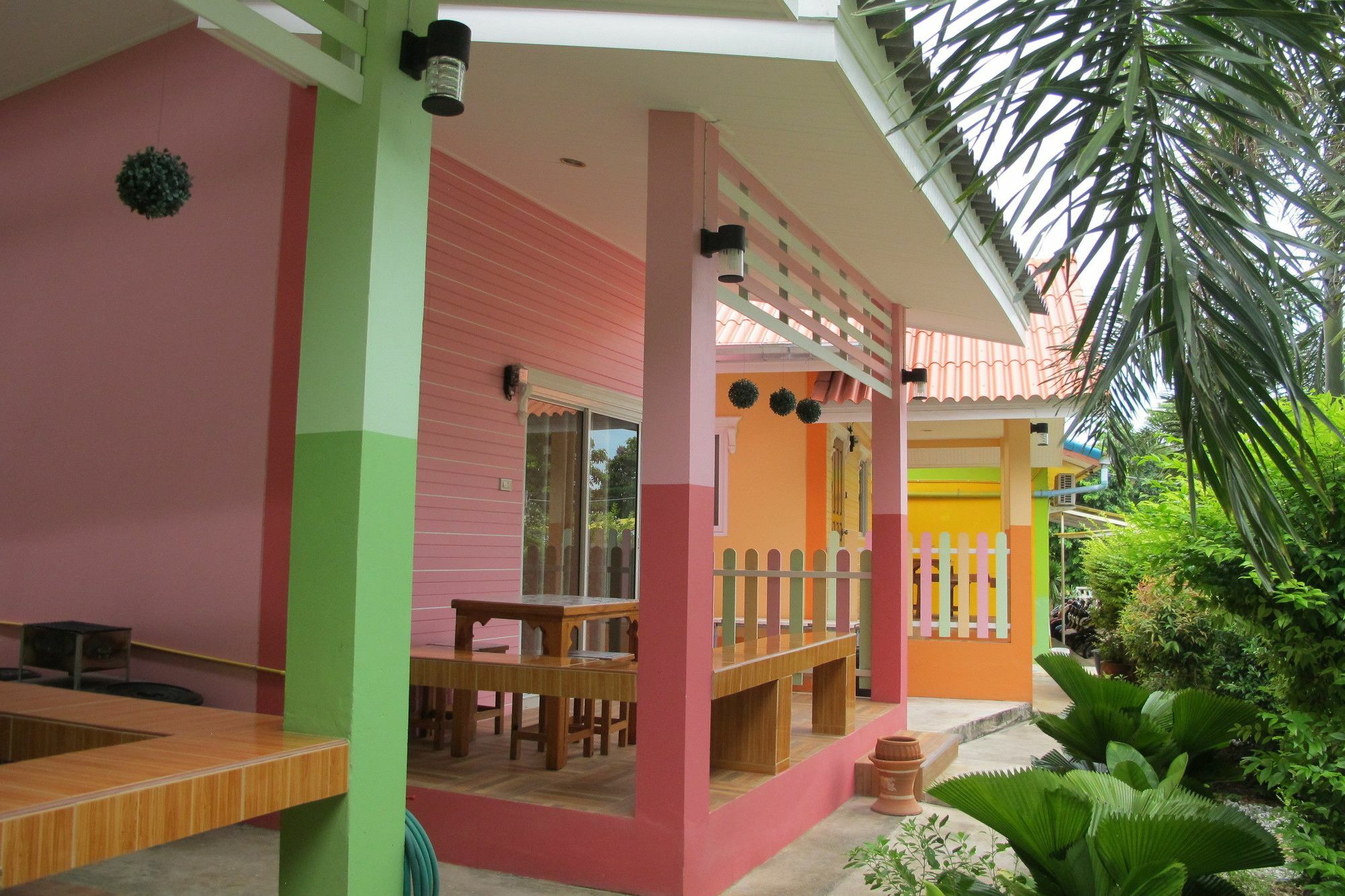 Thippawan Bungalow Koh Sichang Exterior foto