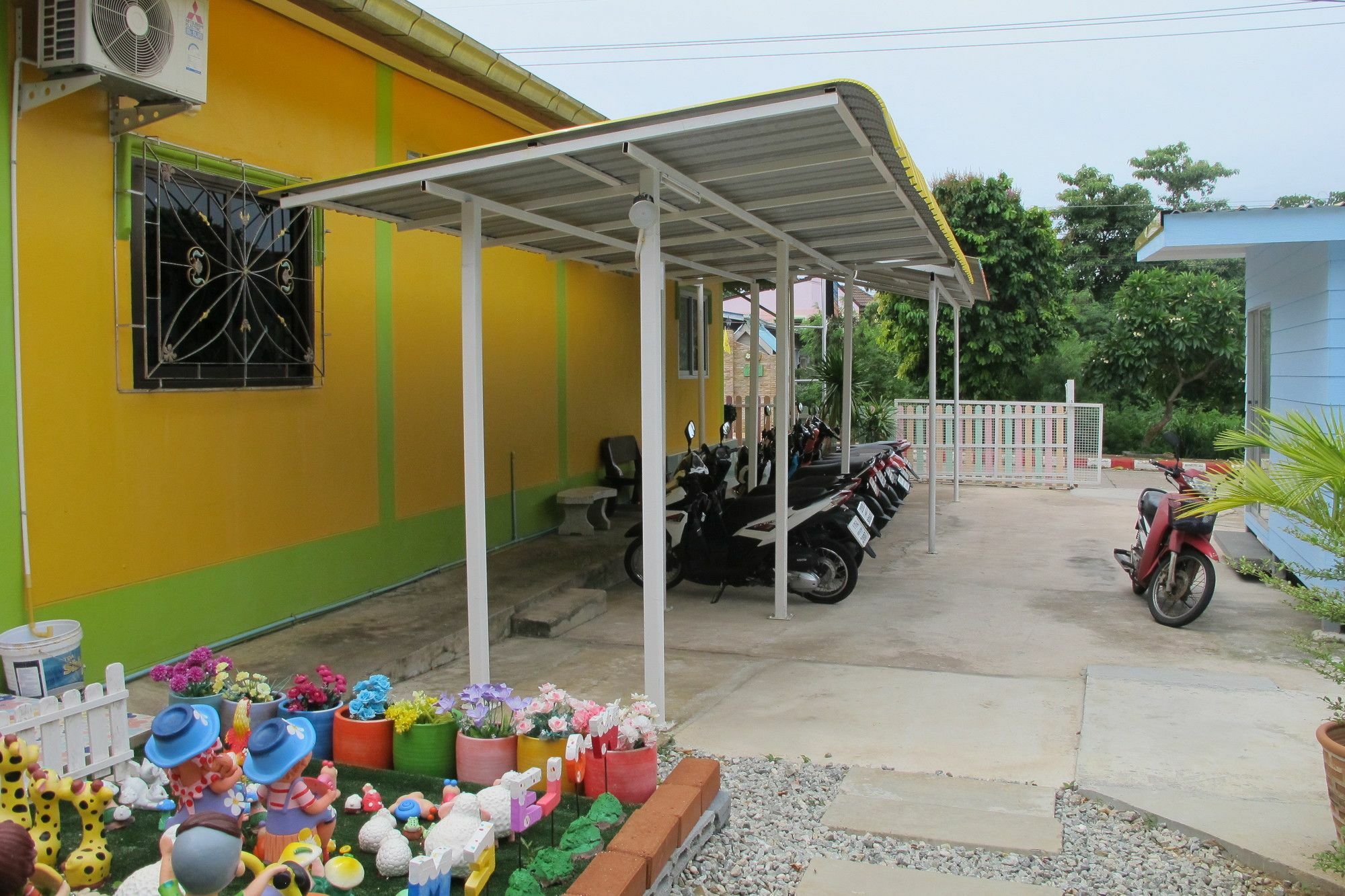 Thippawan Bungalow Koh Sichang Exterior foto