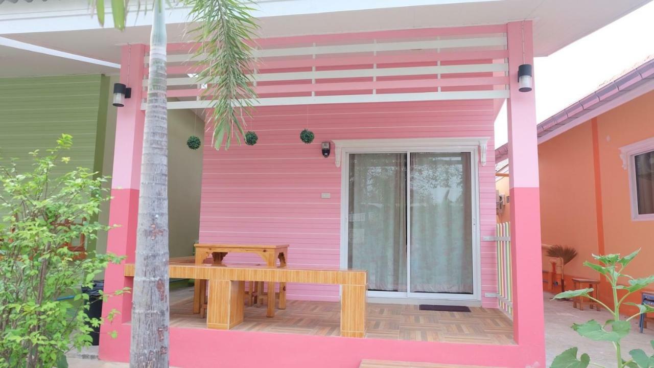 Thippawan Bungalow Koh Sichang Exterior foto